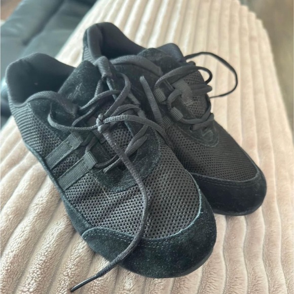 Hip Hop Dance Shoes - Picture 1 of 3